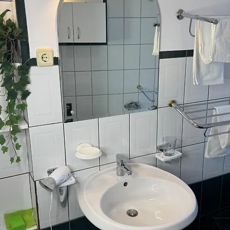 Romantic Bathtube Cismigiu Park 2 Bukarest