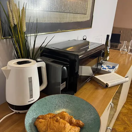 Romantic Bathtube Cismigiu Park 2 Bucareste